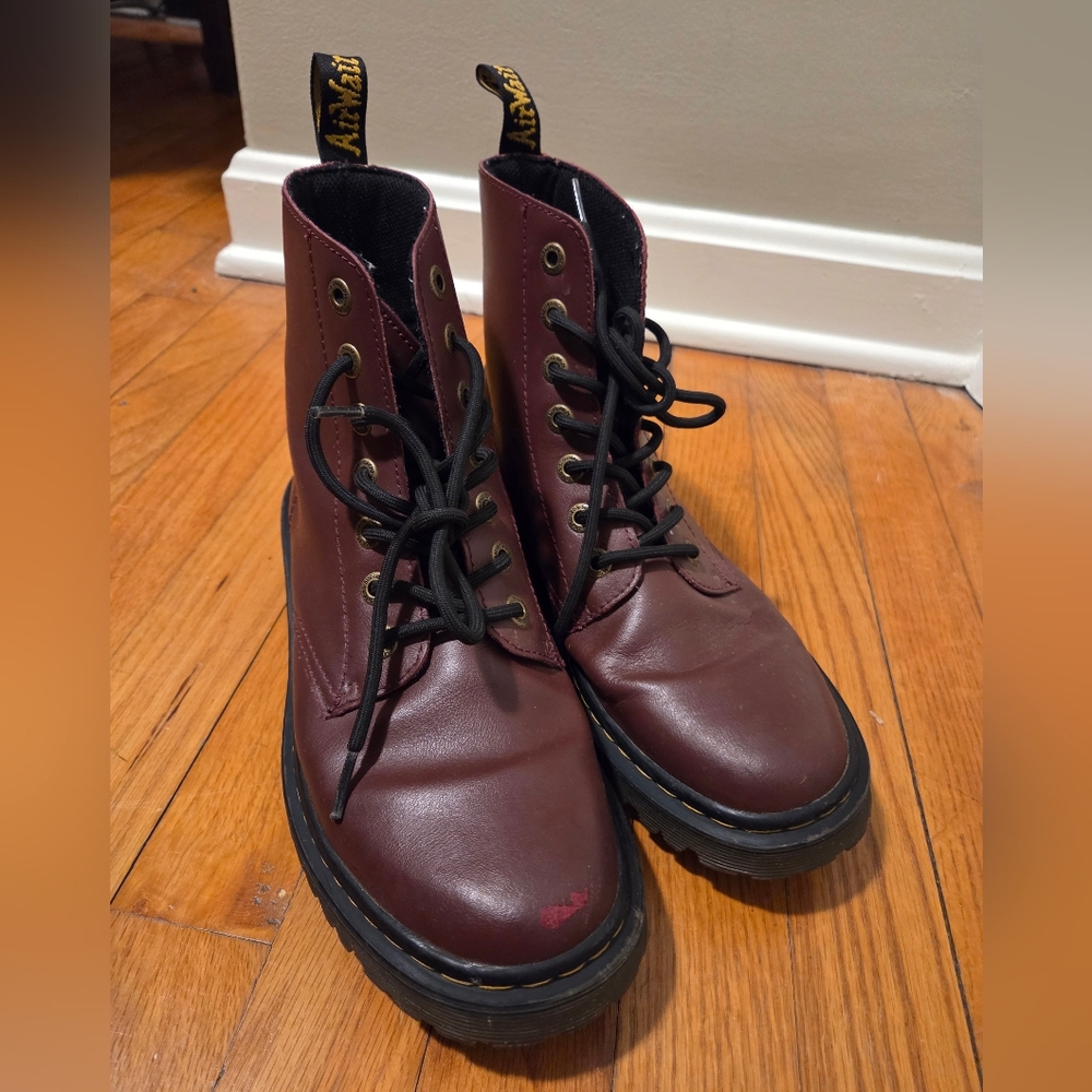 Dr. Martens Luana Burgundy Maroon Cherry Leather 7-Eye Boots Women Ladies Size 9